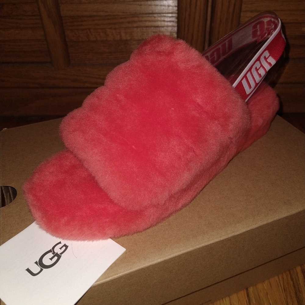 Ugg fuzzy slide